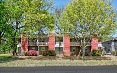 /international/us/605-w-benton-street-siloam-springs-ar-110108034978/