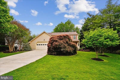 /international/us/12651-thunder-chase-dr-reston-va-110107892600/