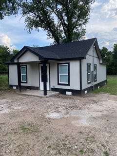 /international/us/324-hogan-lane-bellmead-tx-110108684261/