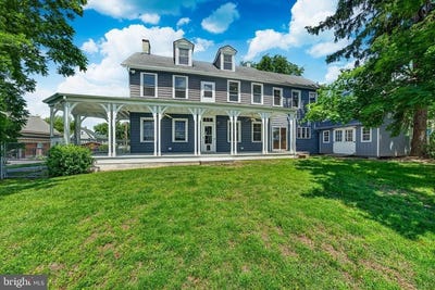 /international/us/1-pine-grove-street-bristol-pa-110108737938/