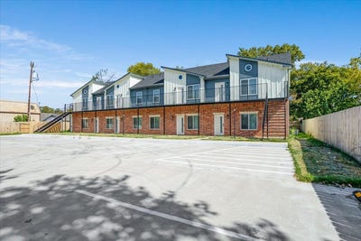 /international/us/515-s-first-street-sherman-tx-110102922970/