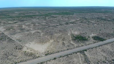 /international/us/county-rd-222-toyah-tx-110097601595/