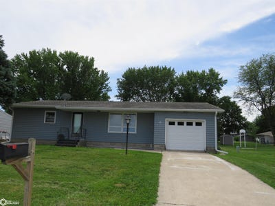/international/us/13-4th-avenue-se-pocahontas-ia-110108470288/