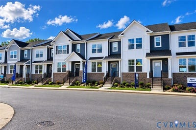 /international/us/2356-somerset-way-hayes-va-110119662977/