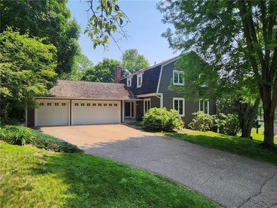 /international/us/3900-hillcrest-way-deephaven-mn-110100918065/