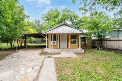 /international/us/103-summit-del-rio-tx-110107711297/
