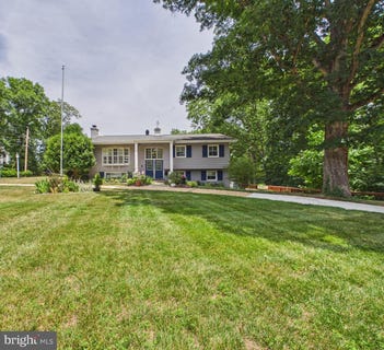 /international/us/9201-cherrytree-drive-alexandria-va-110108945046/