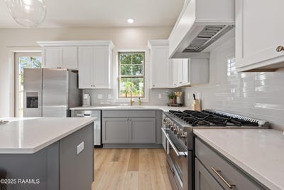 /international/us/211-steiner-oaks-road-lafayette-la-110100832717/