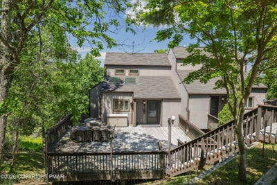 /international/us/298-overlook-way-tannersville-pa-110104454212/