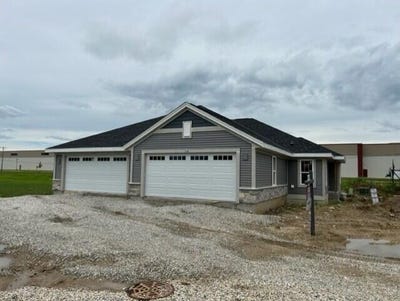 /international/us/520-hunter-oaks-blvd-watertown-wi-110100371348/