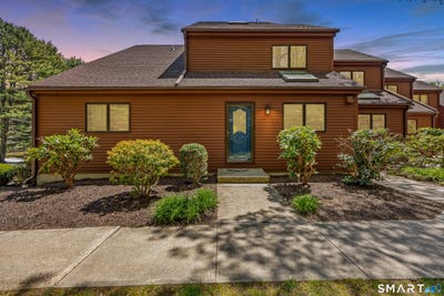 /international/us/97-w-main-street-east-lyme-ct-110107995366/