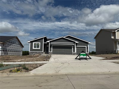 /international/us/3285-nw-brookside-drive-grimes-ia-110099380780/