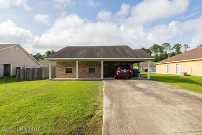 /international/us/218-dogwood-street-waveland-ms-110108166621/