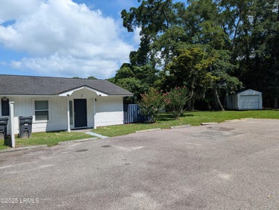 /international/us/34b-savannah-highway-beaufort-sc-110101113797/