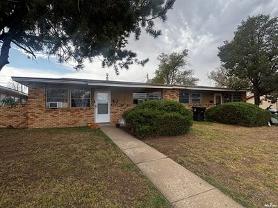 /international/us/1301-meadow-ln-roswell-nm-110119778990/