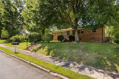 /international/us/314-spring-street-thomasville-nc-110100471491/