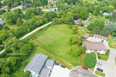 /international/us/1322-field-court-mount-horeb-wi-110108451838/