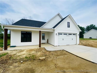 /international/us/285-delmore-road-autryville-nc-110100036958/