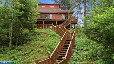 /international/us/4045-long-lake-shores-rd-eveleth-mn-110107382095/