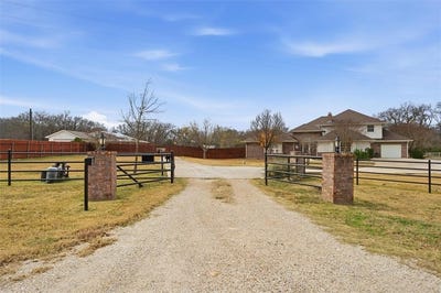 /international/us/11645-n-state-highway-36-jonesboro-tx-110104455465/