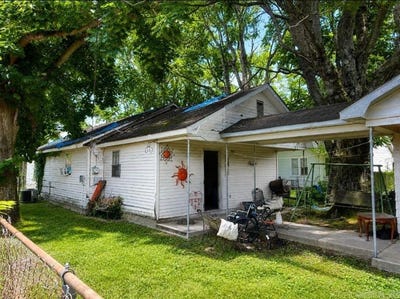 /international/us/107-n-railroad-street-harrisburg-ar-110109083662/