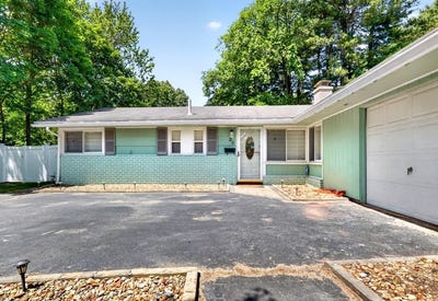 /international/us/20-temi-rd-framingham-ma-110108695795/