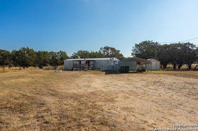 /international/us/313-big-meadows-dr-bandera-tx-110096743818/
