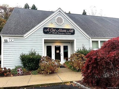 /international/us/487-main-road-aquebogue-ny-110103421597/