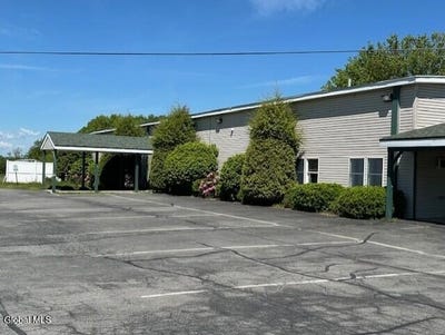 /international/us/2545-state-route-40-greenwich-ny-110109511057/