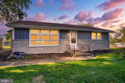 /international/us/2494-pleasant-view-drive-york-pa-110120458939/