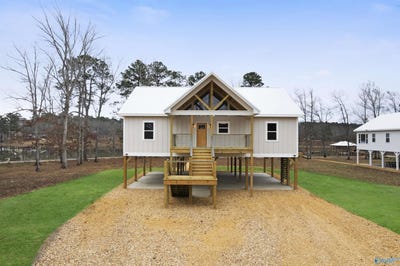 /international/us/958-county-road-595-cedar-bluff-al-110104493212/