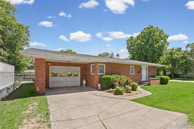 /international/us/115-w-5th-south-street-mount-olive-il-110108096910/