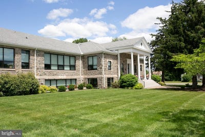 /international/us/29-e-1st-avenue-trappe-pa-110108775298/