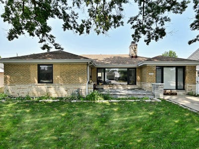 /international/us/4944-jarvis-avenue-skokie-il-110120066386/
