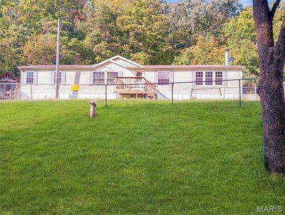 /international/us/5631-cherokee-lane-house-springs-mo-110101022376/