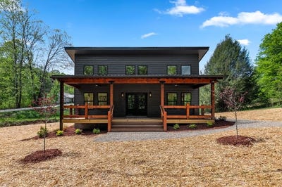 /international/us/168-ewing-street-blue-ridge-ga-110108445068/