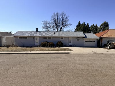 /international/us/406-11th-street-eureka-sd-110106788256/