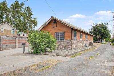 /international/us/813-10th-street-lewiston-id-110108685923/