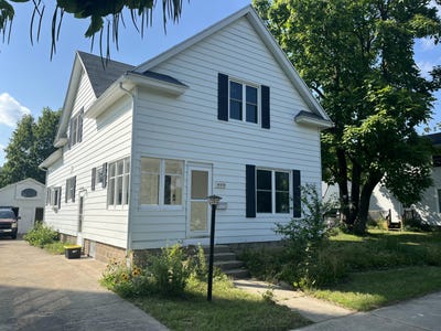 /international/us/432-s-lincoln-street-portland-mi-110101087839/