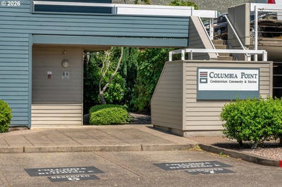 /international/us/113-n-hayden-bay-dr-portland-or-110108411980/