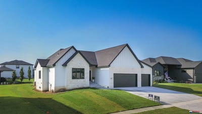 /international/us/8911-ranch-gate-road-lincoln-ne-110097835088/