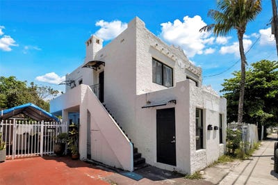 /international/us/1045-nw-32nd-st-miami-fl-110099160643/