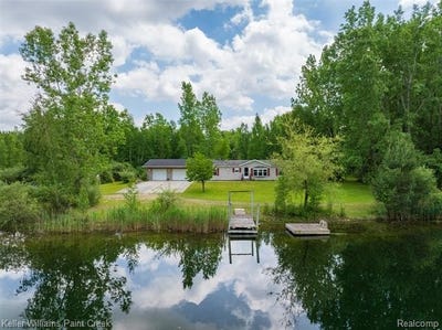 /international/us/2457-harrington-road-buel-twp-mi-110108909705/