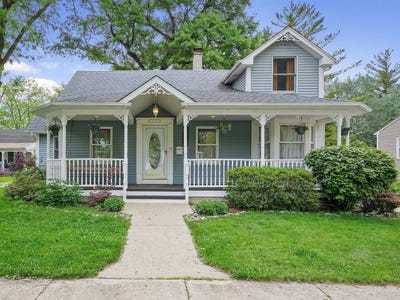 /international/us/225-s-grant-street-westmont-il-110108344881/