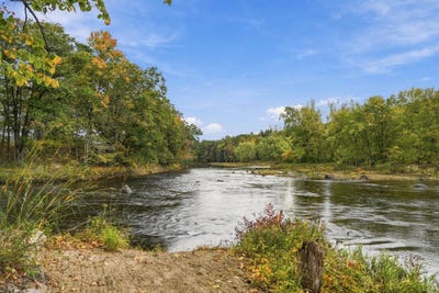 /international/us/735-western-avenue-henniker-nh-110120150317/