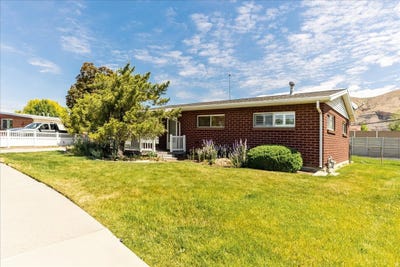/international/us/1324-n-victoria-way-salt-lake-city-ut-110108225849/