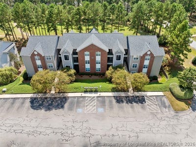 /international/us/62-gallery-drive-spring-lake-nc-110107926395/