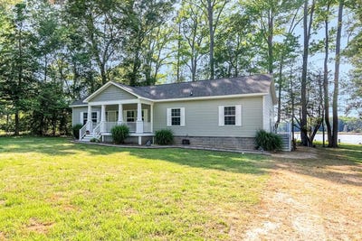 /international/us/98-presley-drive-heathsville-va-110108191791/