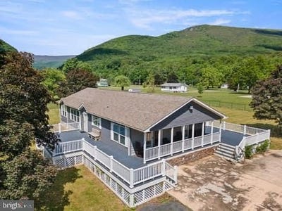 /international/us/107-trout-ln-cabins-wv-110108092311/