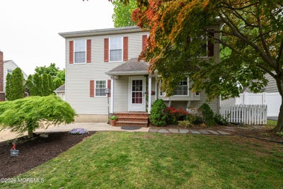 /international/us/86-robinson-place-shrewsbury-boro-nj-110107893403/